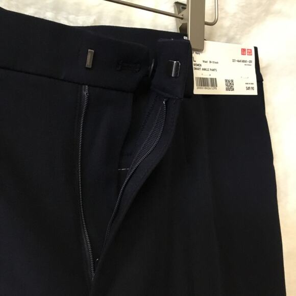 Uniqlo Black Smart Ankle Pants - Picture 4 of 10